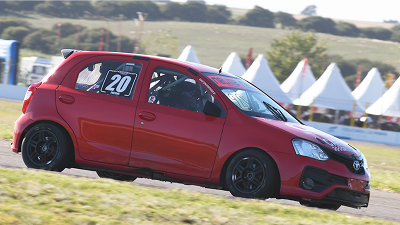 Fontana en la punta y buen desempeño de Pezzucchi | Prensa Turismo Pista