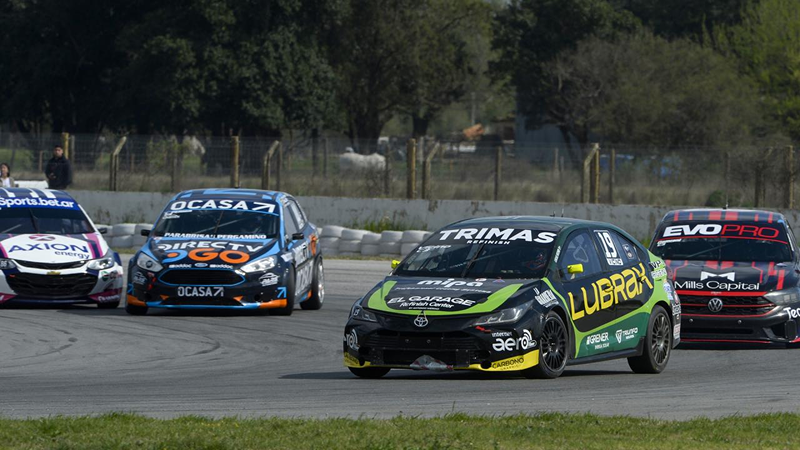 Lucas Vicino al frente de la primera batería de la Clase 3 tras revalidar el ritmo exhibido en la clasificación de Río Cuarto | Gentileza TN APAT