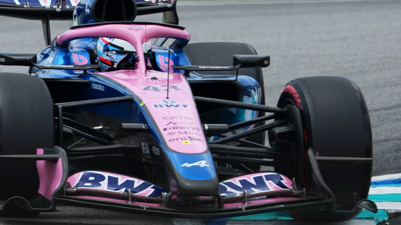 Franco Colapinto transita el circuito de Sepang al volante del Alpine A526 durante el Gran Premio | Gentileza Alpine F1 Team