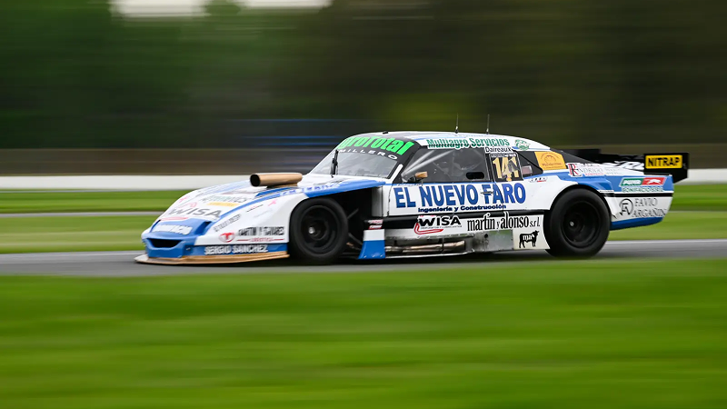 Francisco Luengo exige el Chevrolet del RE Performance en el trazado platense para marcar el mejor tiempo en entrenamientos | Gentileza ACTC