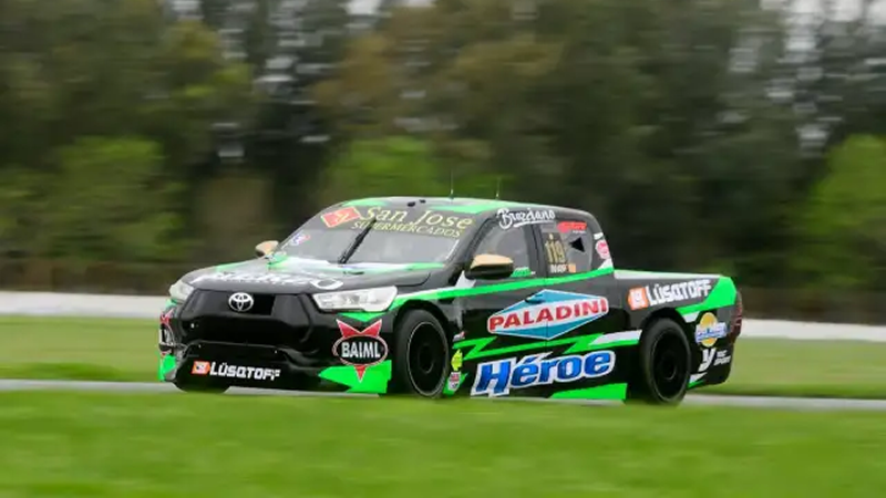 La Toyota Hilux de Hernán Palazzo gira en el Roberto Mouras tras dominar las dos sesiones de ensayos | Gentileza ACTC