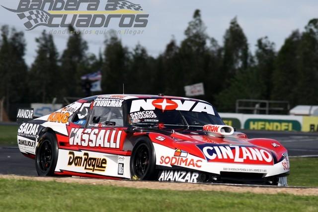 Rossi sigue como protagonista en la Copa de Oro.
