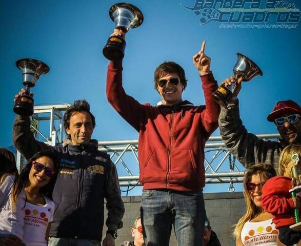 Ezequiel Tosoni logró la victoria en 250 4T.