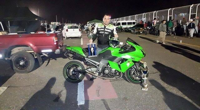  La Kawasaki del rosarino Diego Sarasibar espera desafiantes para los 402 metros.