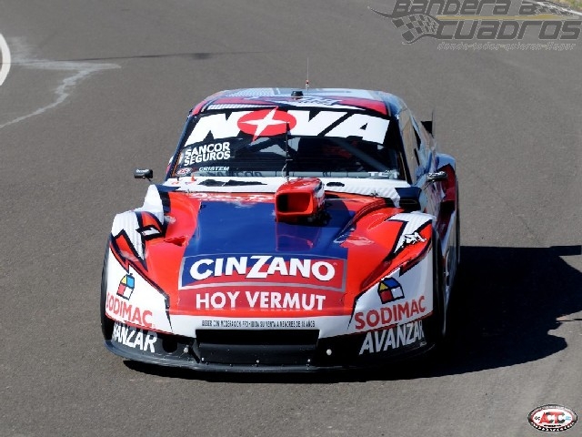Rossi buscará quedarse con la pole el sábado.