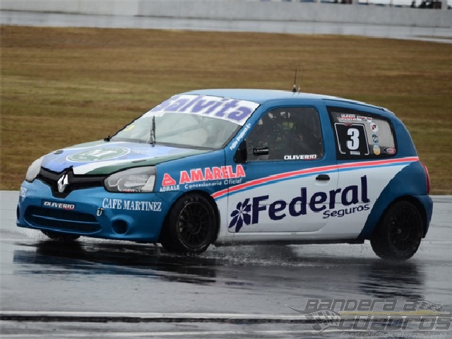 El piloto del Clio buscará quedarse con la clasificación el sábado.