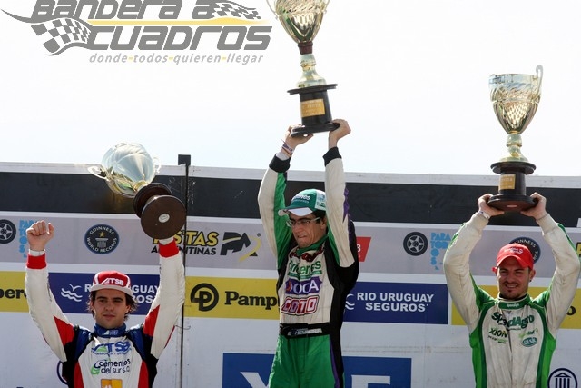 Los tres del podio se encuentran en la definición por la Copa de Plata.