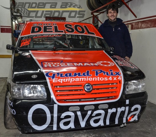 Cassou arrancó como preparador de Laborda, siguió como invitado de Bayala y ahora debutará como piloto en la Clase 2 del Turismo Pista.