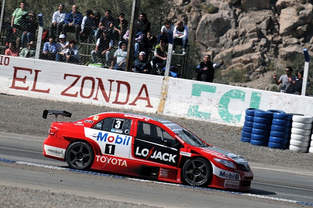 Con su segundo triunfo consecutivo Rossi pasó a liderar el certamen