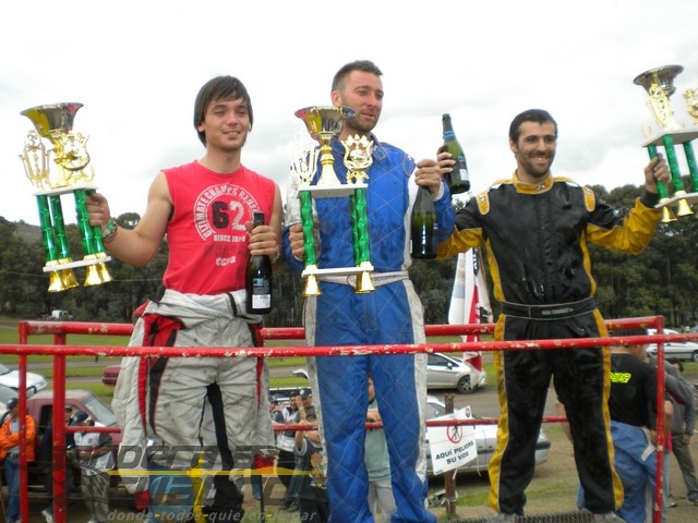 Franco Pelizza, Pedro Andolfatti y Sebastián Fernández, el podio de Cajero en Tandil.