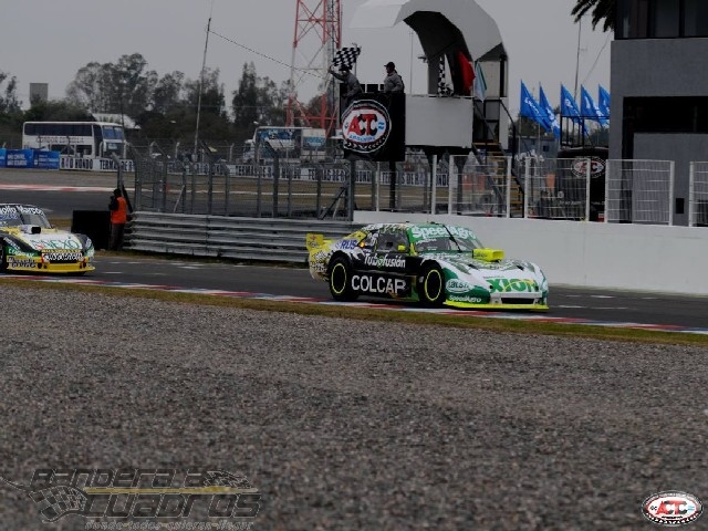 Canapino es el ganador de la primera final.