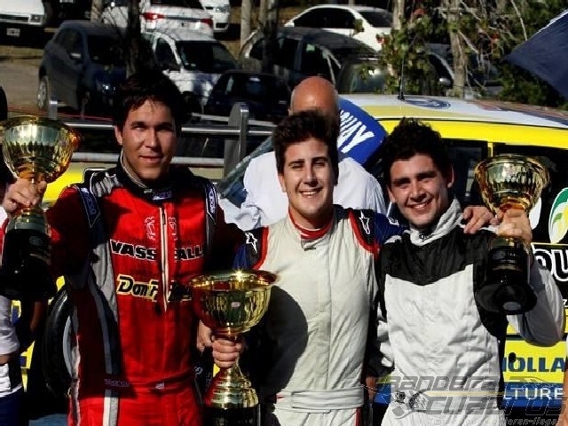 Los integrantes del podio del TC Mouras.