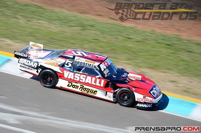 Rossi buscará quedarse con la pole en Olavarría.