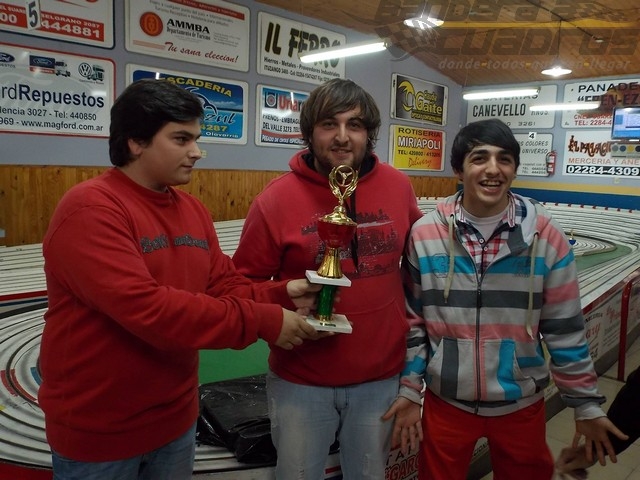 El equipo "Los Carlitos" (Olavarría) integrado por Franco Maldonado, Gonzalo Bricka y Patricio Maldonado