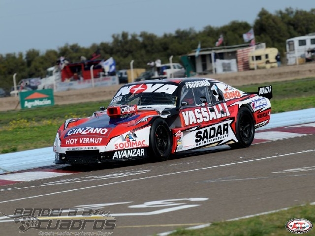 Rossi partirá desde la primera fila en la serie junto a Omar Martínez.