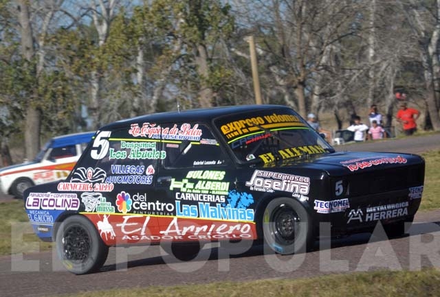 Gabriel Lezaeta ganó con AS en pista por la colisión de Jorge Tissone contra los neumáticos de la recta principal.