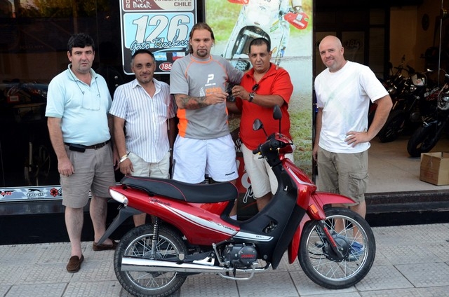 Ezequiel Grecco ganó el ciclomotor del Bono Contribución de los banderilleros del AMCO.