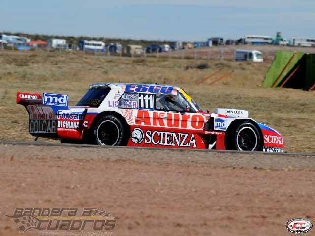 Silva largará en la primera junto a Rossi.