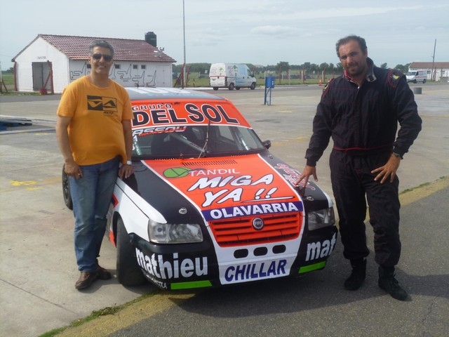 Darío Manzur junto con Facundo Alvarez inician un proyecto juntos en la Clase 1 del Turismo Pista.