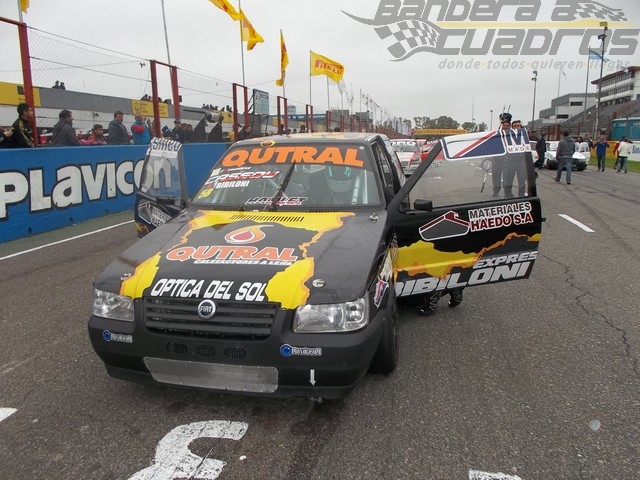 Emanuel Bibiloni continúa al frente del campeonato de la Clase Uno, pero con menos margen.