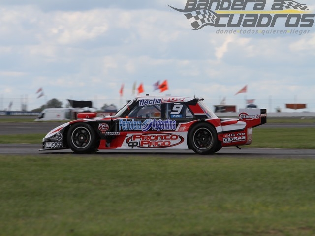 Lambiris lidera el campeonato.