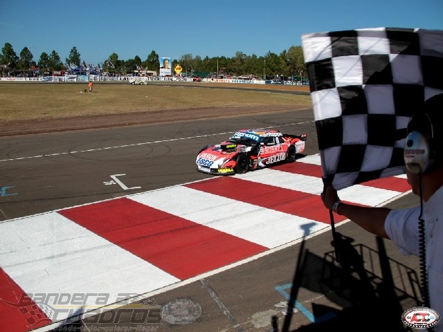 La primera del año fue para el séxtuple.