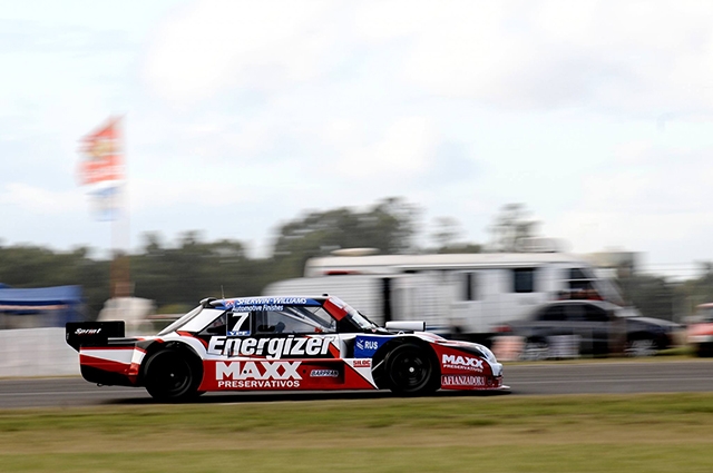 El Torino de Nicolás Cotignola larga en primera fila la 5ª final del TC Pista del lado de la cuerda.